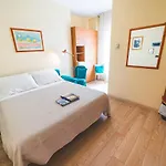 Sole מלון 3*